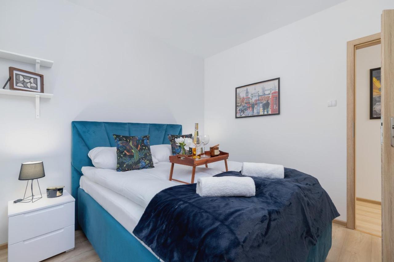 Apartment Bunscha Debniki Cracow By Renters Krakau